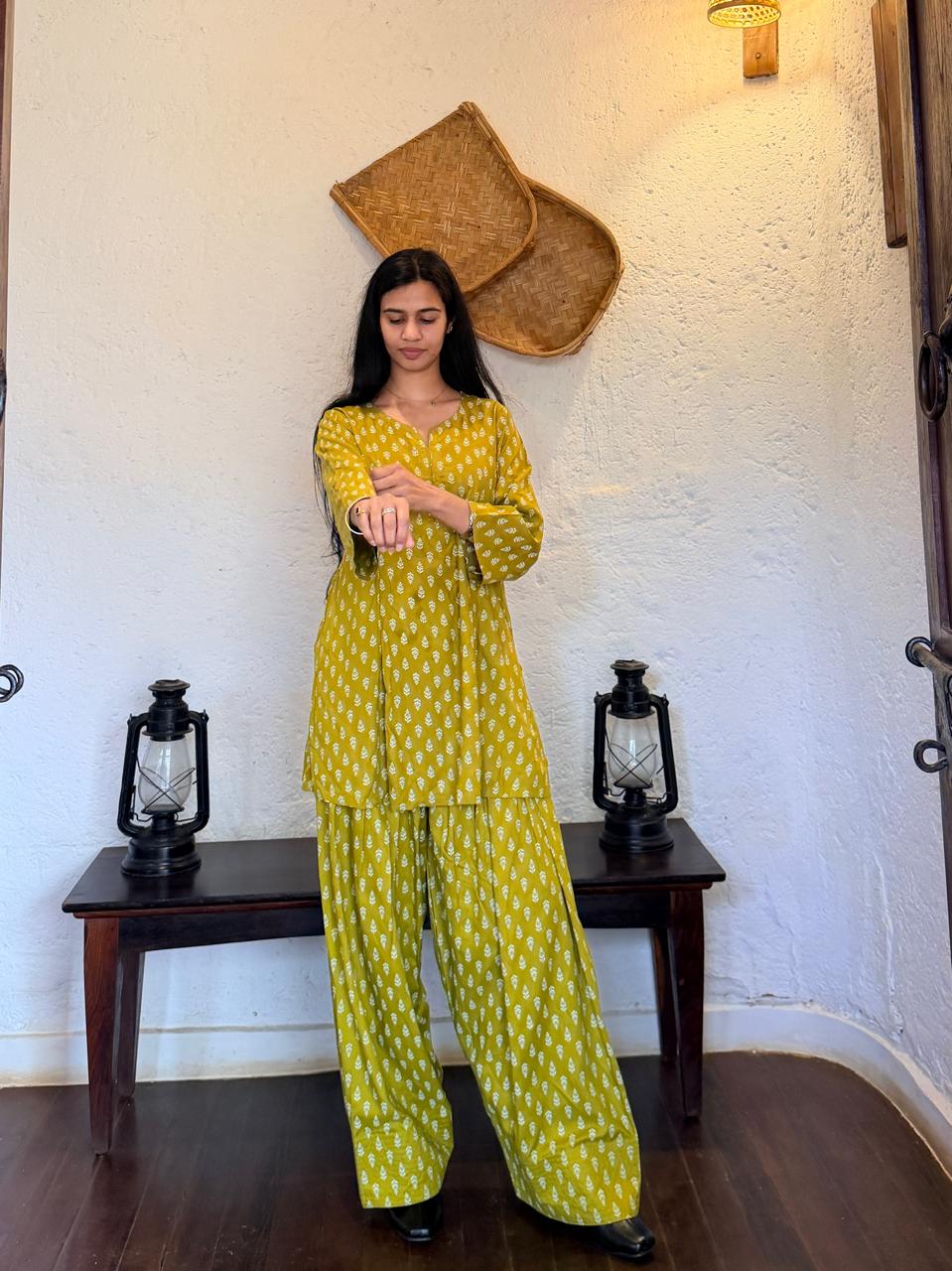 Leela Kurta Set