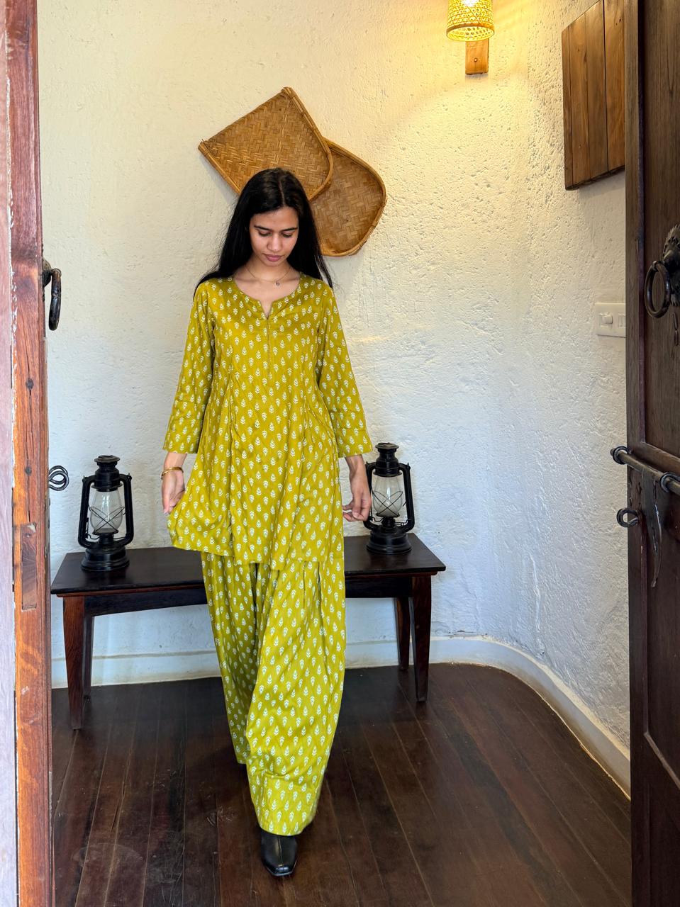 Leela Kurta Set