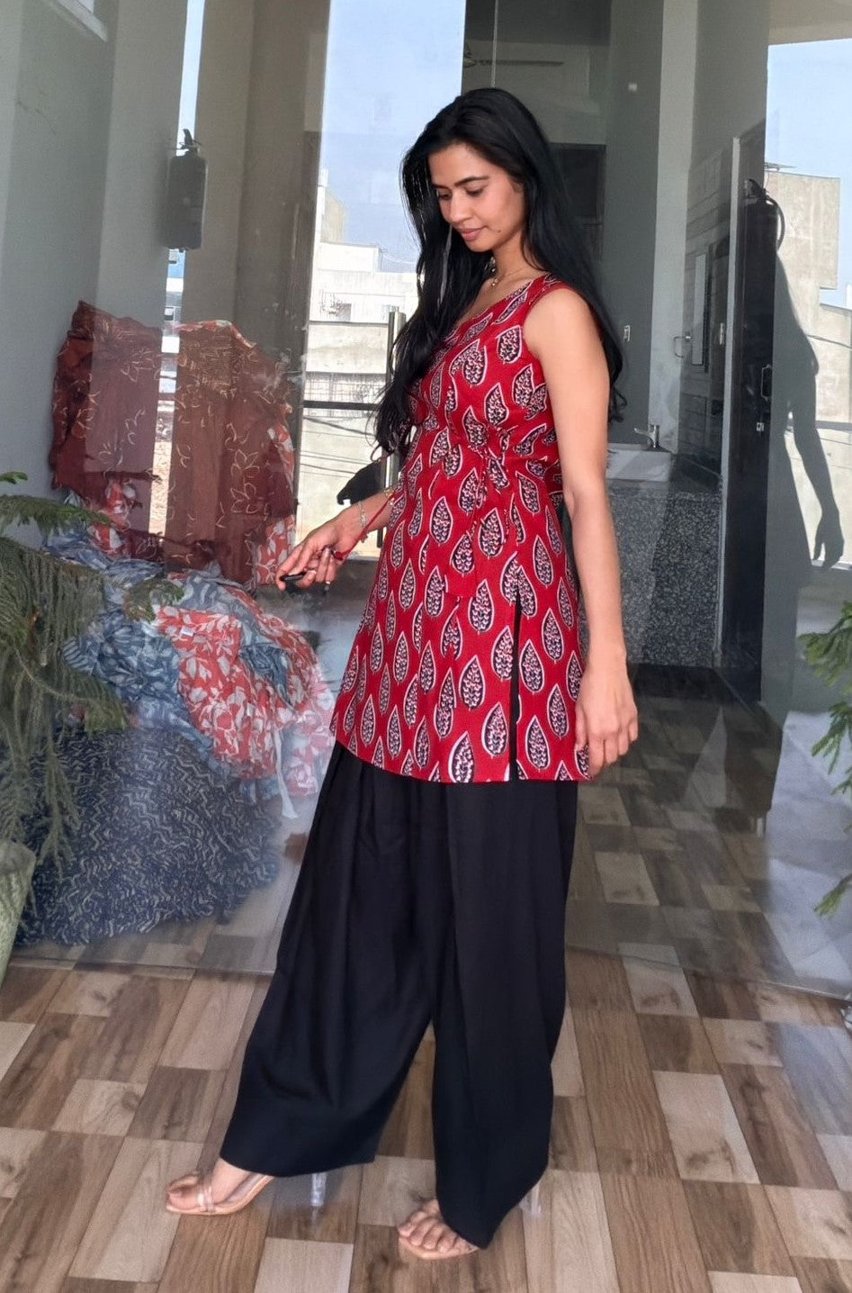 Red Printed Sleeveless Kurti with Black Palazzo Set – Elegant Ethnic Fusion Wear
