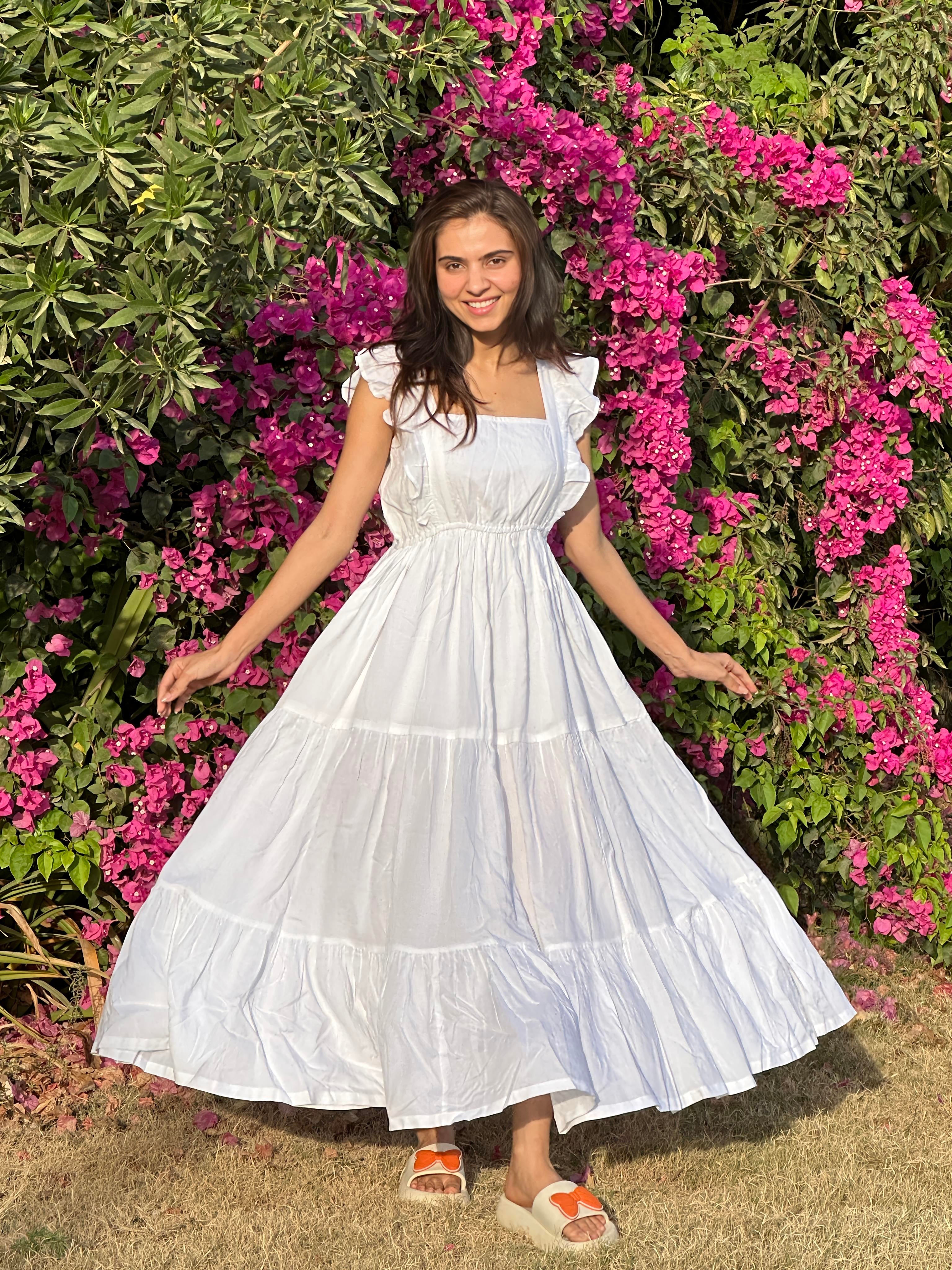 Sleeveless White Dress for Womens