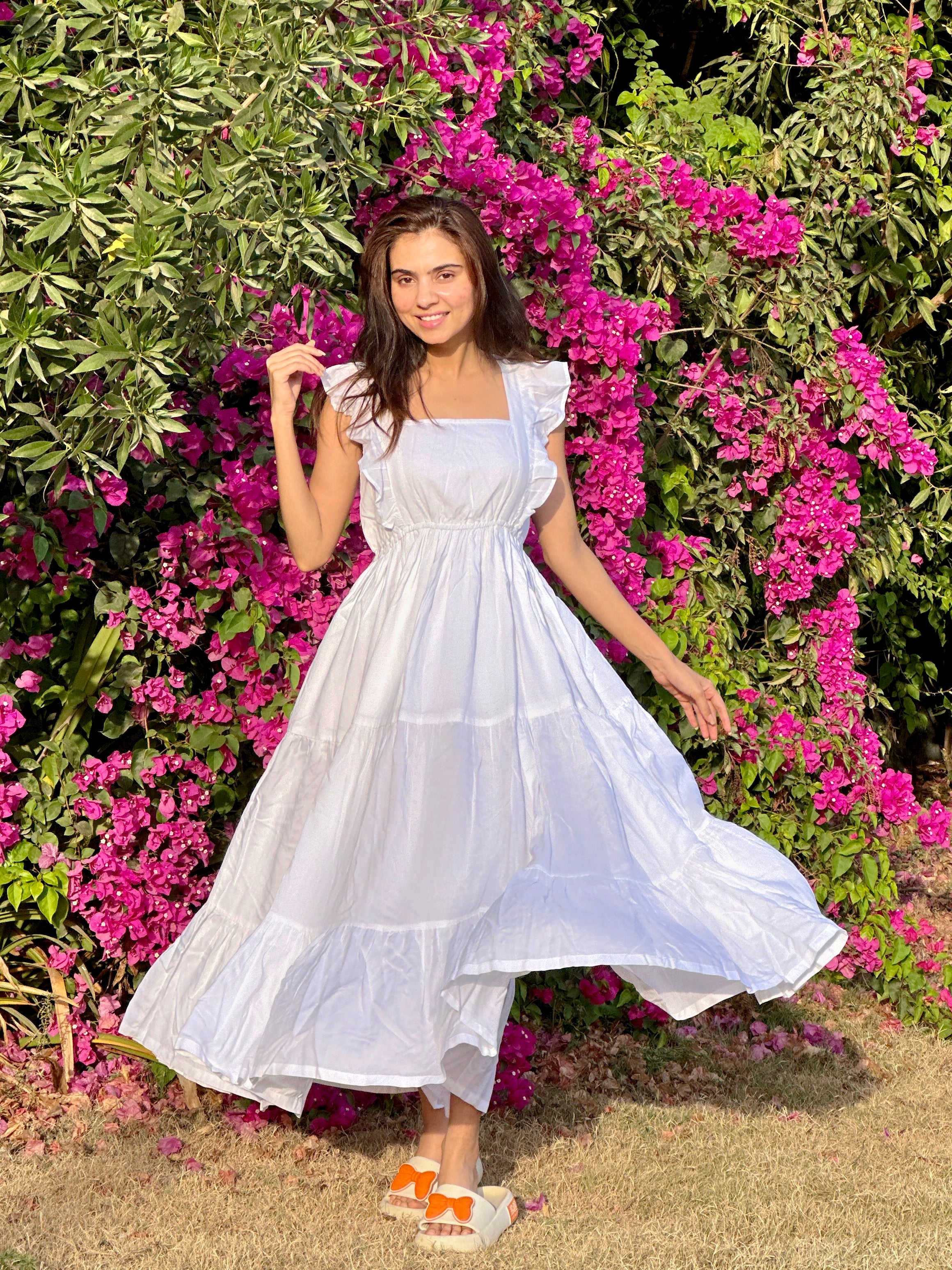 Sleeveless White Dress for Womens